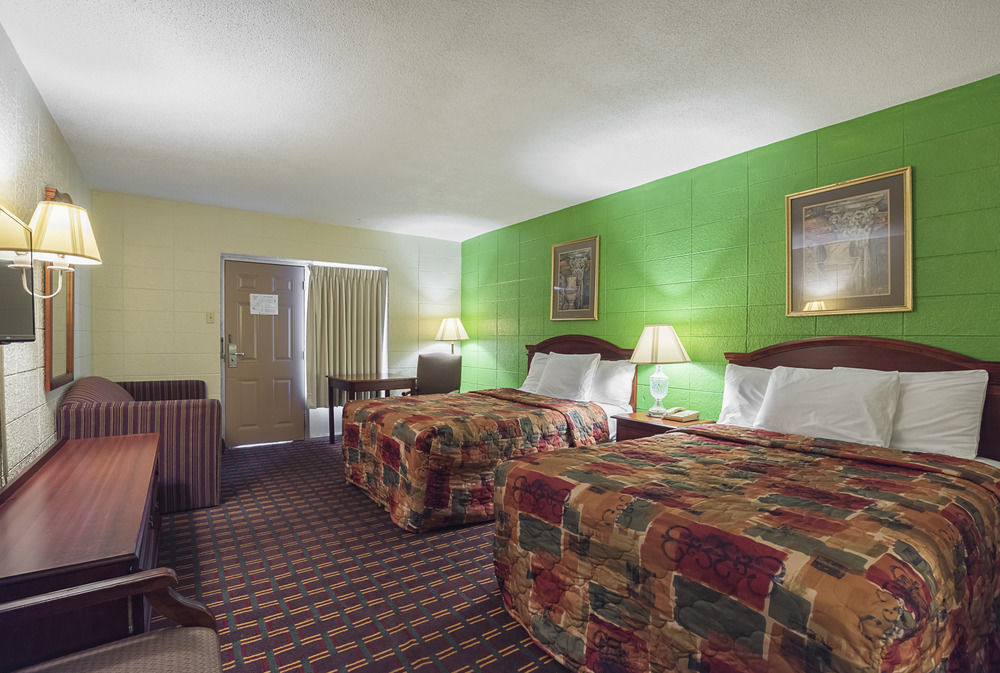 Bear Mount Inn & Suites Pigeon Forge Dış mekan fotoğraf