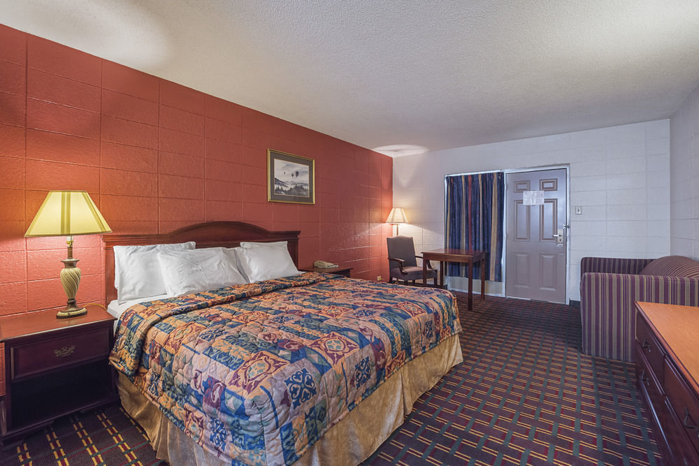 Bear Mount Inn & Suites Pigeon Forge Dış mekan fotoğraf